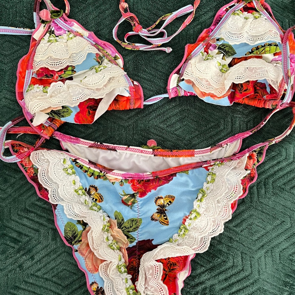 Agustin Bendita ruffle bikini scrunch butt small